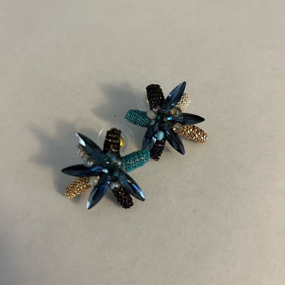 Blue crystal cluster earrings - Picture 5 of 5